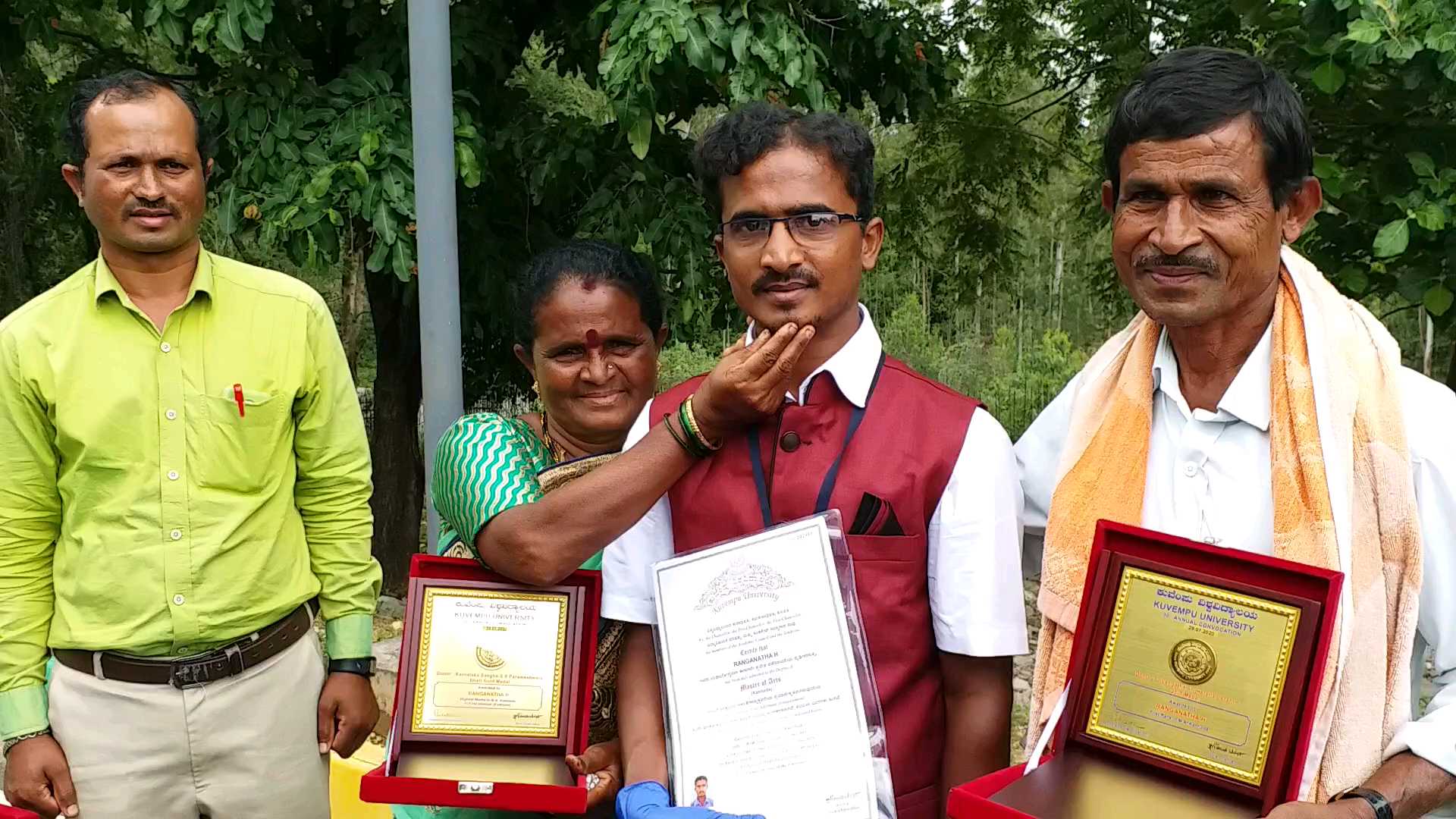 gold-medal-to-farmers-son