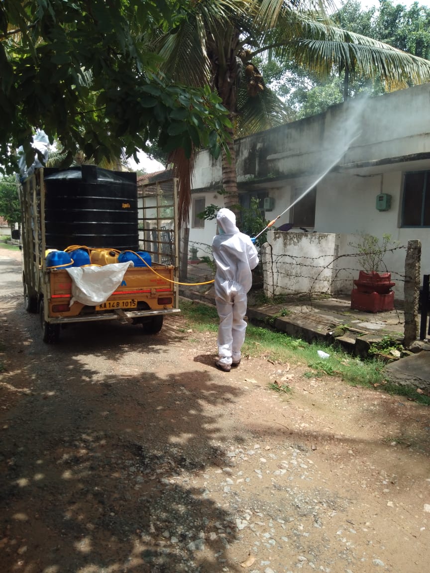 ಶಿವಮೊಗ್ಗ ನಗರದ ಕೆಲ ರಸ್ತೆಗಳು ಸೀಲ್​​ಡೌನ್