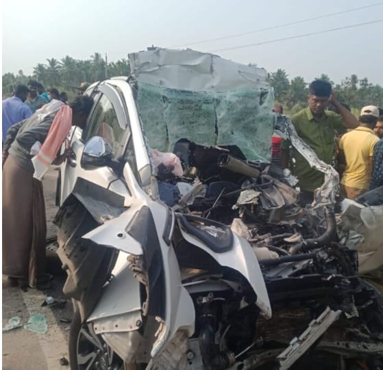 three women-killed-in-road-accident-near-tumakuru