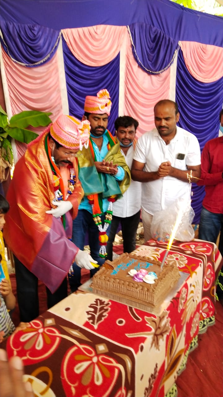 Birthday celebration by a MLA of the ruling party ... Photo goes viral ..!