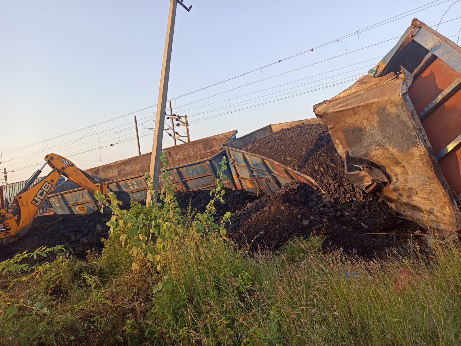 goods Train derailed in Vijayapur