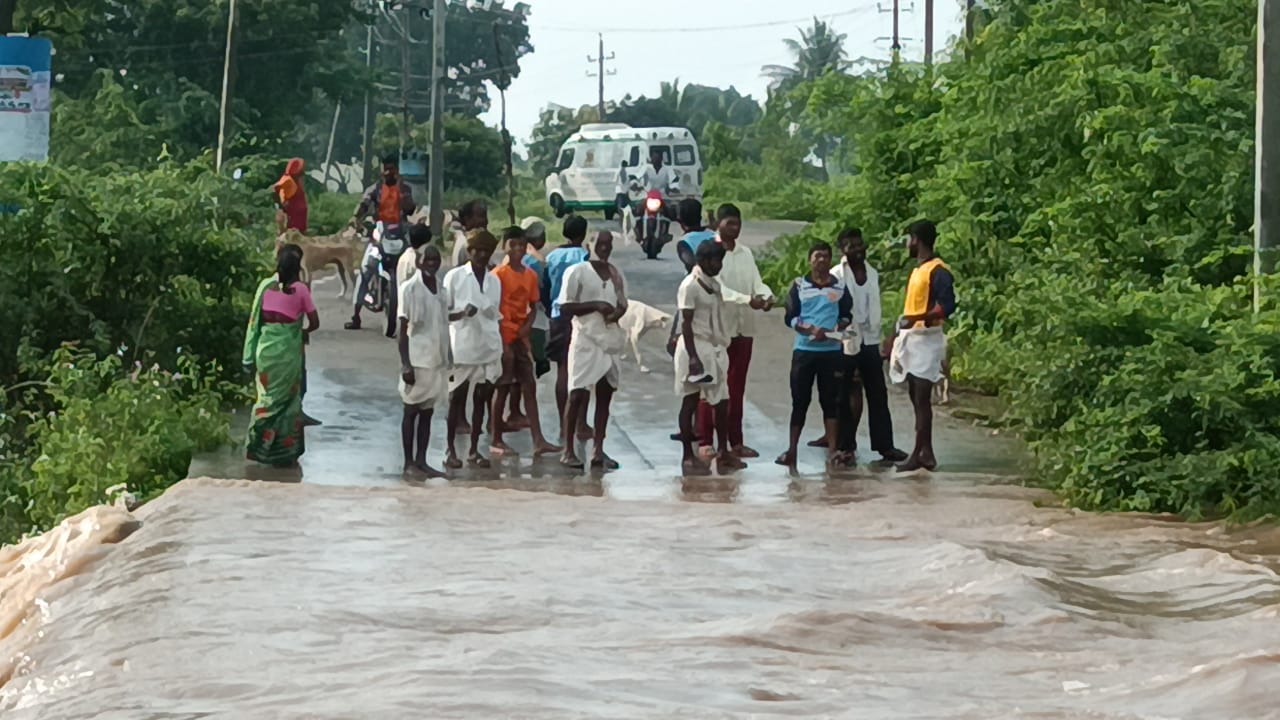 heavy-rain-in-vijayapura