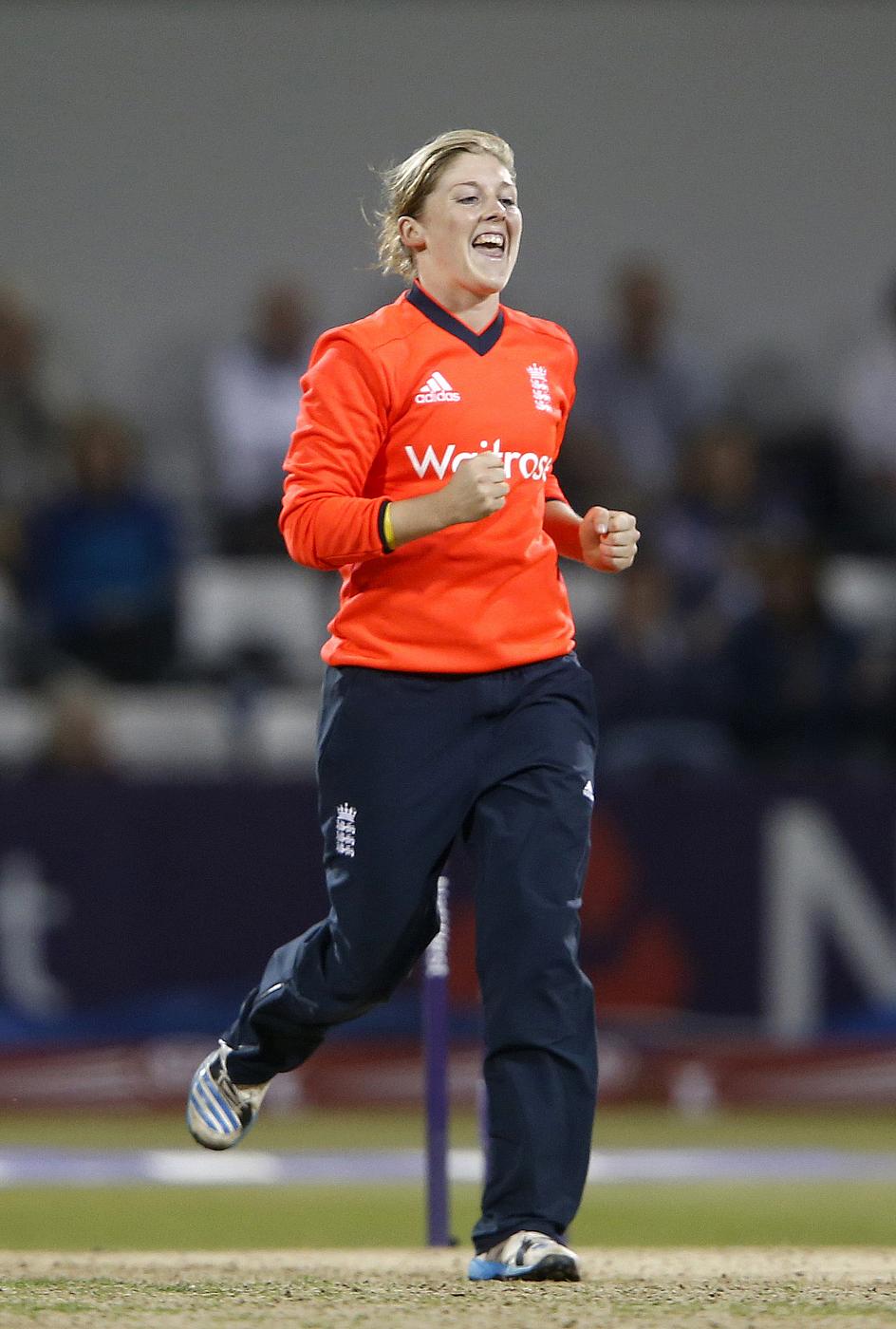 Heather Knight, London, England, Cricket