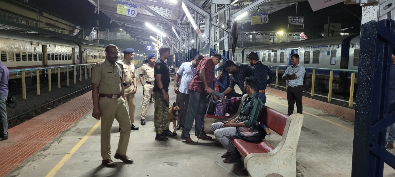 hoax bomb threat in Kannur railway station  കണ്ണൂര്‍ റെയില്‍വേ സ്റ്റേഷനില്‍ വ്യാജ ബോംബ് ഭീഷണി  വ്യാജ ഭീഷണി  കണ്ണൂർ സിറ്റി പൊലീസ്  Kannur railway station bomb threat