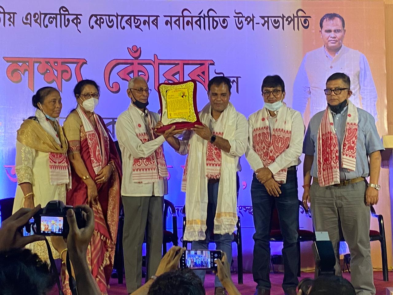 lakhya konwar felicitated by assam olympic association