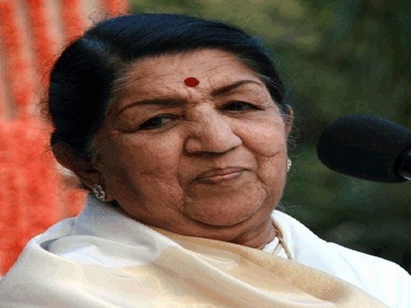 lata-mangeshkar-tests-covid-positive-admitted-to-hospital-in-mumbai