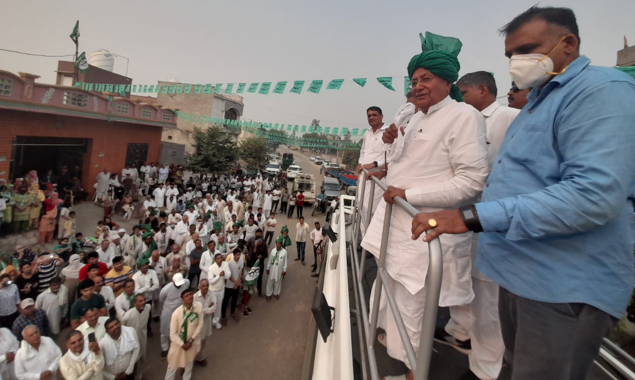 leaders contacting relatives living in other villages of baroda people for election campaign