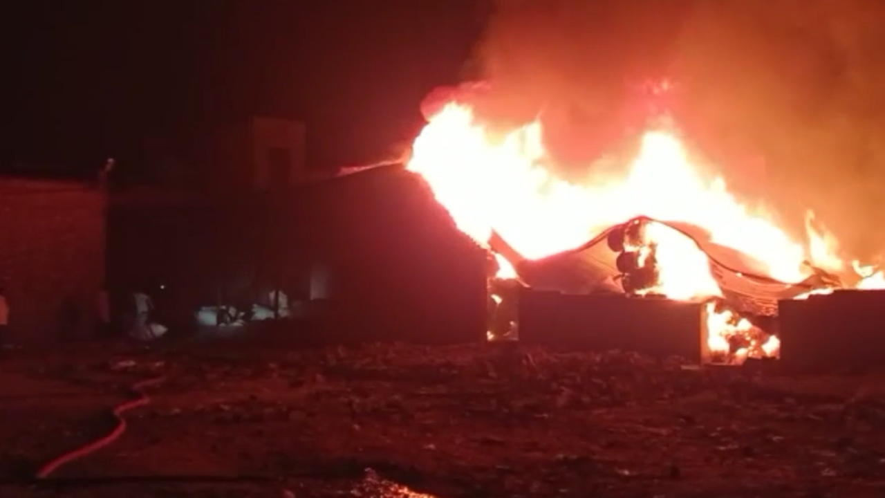 Amroha: Cotton waste factory fire due to short circuit