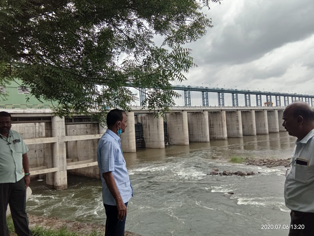 2500 cusecs of water from zero barrage to Bhima river