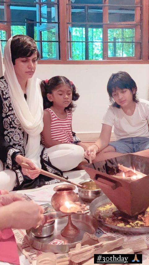 Mandira Bedi performs pooja in memory of her late husband Raj Kaushal - see pic