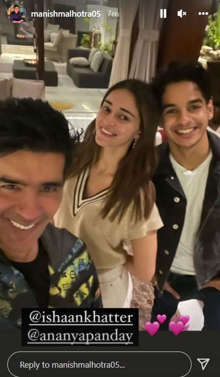 Manish Malhotra party with Gehraiyaan team  Manish Malhotra house party pictures  Deepika Padukone at Manish Malhotra party  Ishaan Khatter at Manish Malhotra party  Janhvi Kapoor Sara Ali Khan at Manish Malhotra party  Gehraiyaan release  Gehraiyaan promotions  അത്താര വിരുന്നില്‍ പിങ്കില്‍ തിളങ്ങി ദീപിക  കറുപ്പില്‍ തിളങ്ങി സാറയും ജാന്‍വിയും  അത്താഴ വിരുന്നില്‍ പങ്കെടുത്ത്‌ 'ഗെഹ്രൈയാന്‍' താരങ്ങള്‍