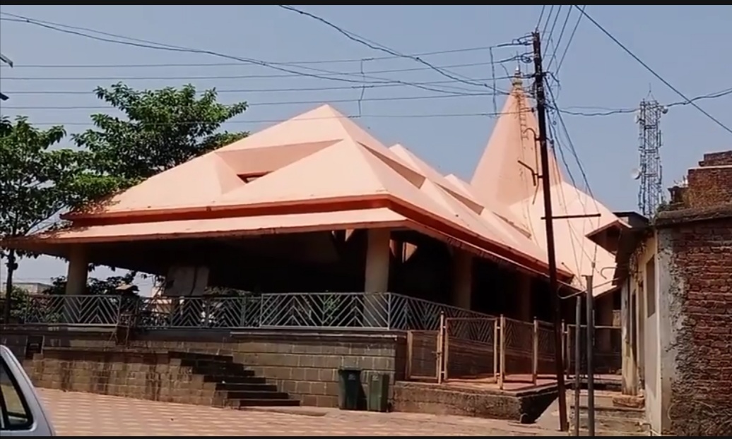 कुरळपचे प्रसिद्ध हनुमान मंदिर