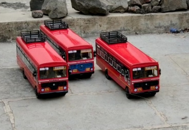 Miniature best bus