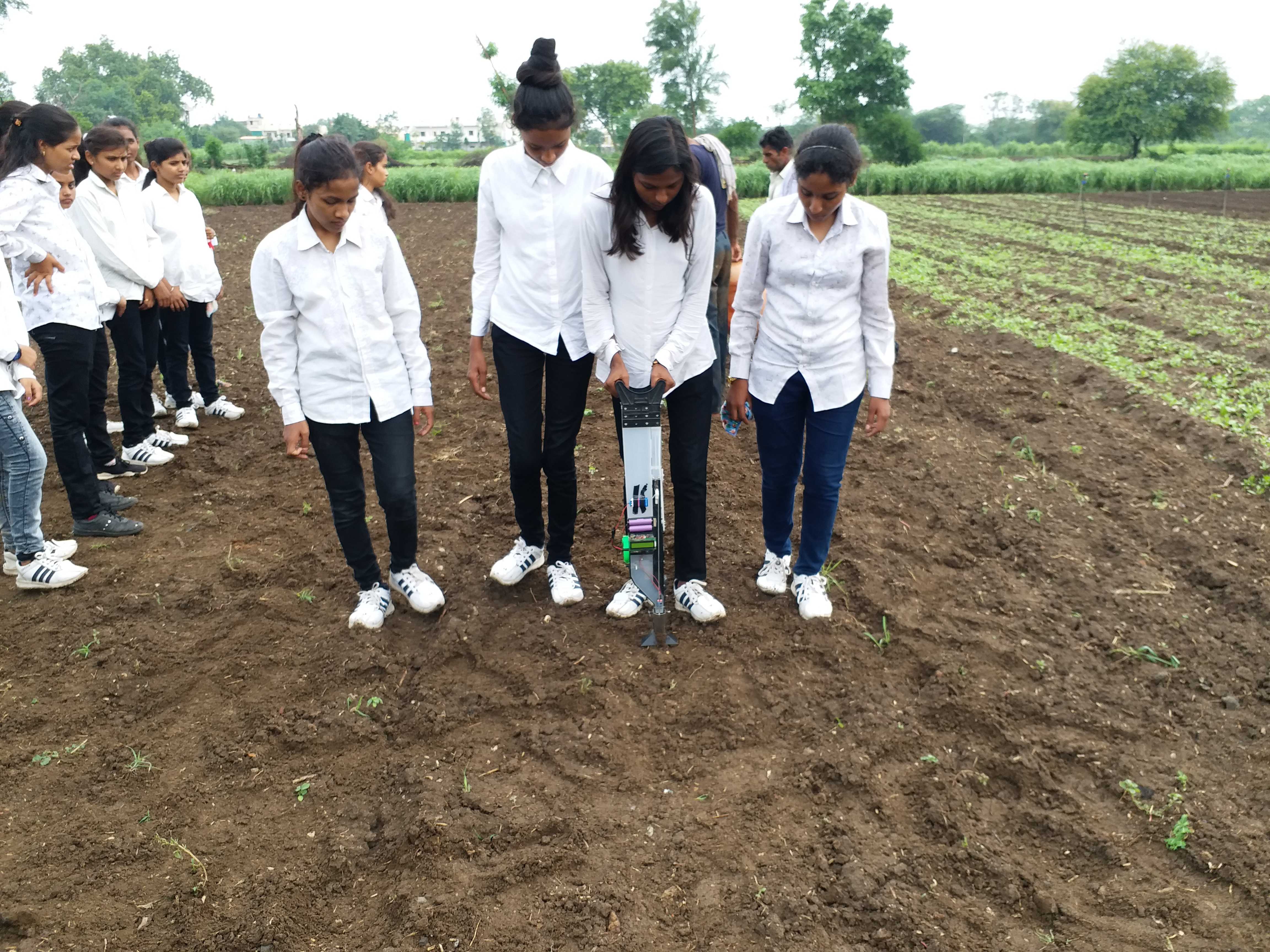 multicrop sewing machines made by student in akola