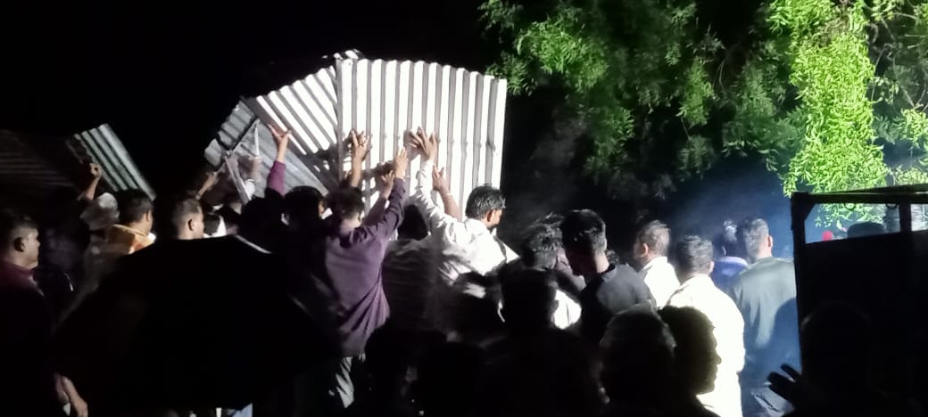 huge tree fell on petals shed several died