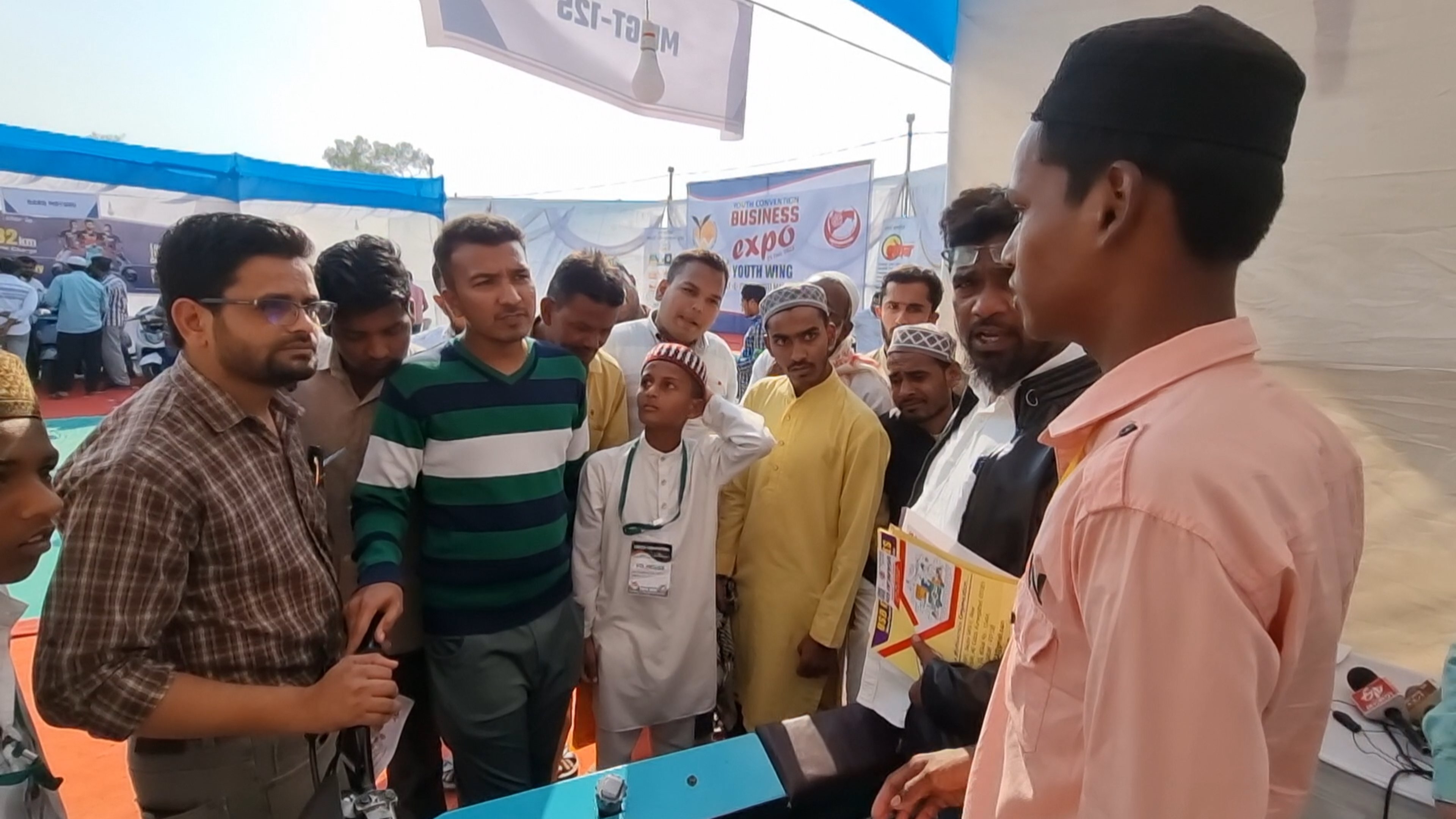 Maharashtra youth made bike with out of useless materials