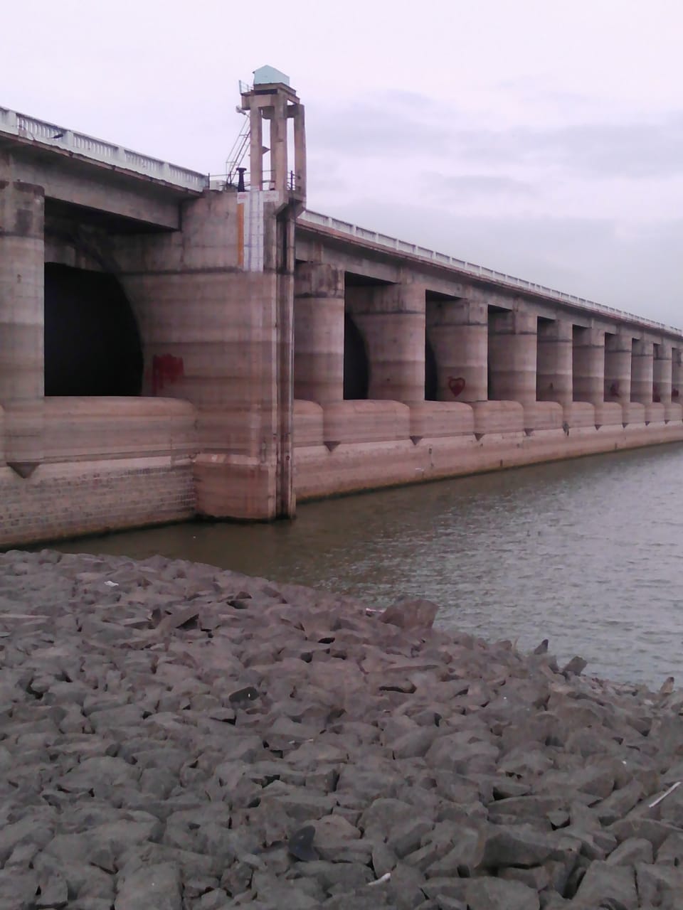 Water supply to Latur at Manjara Dam will be closed from October 1