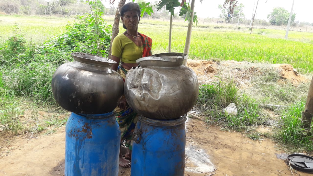 desi liquor seized by gadchiroli police