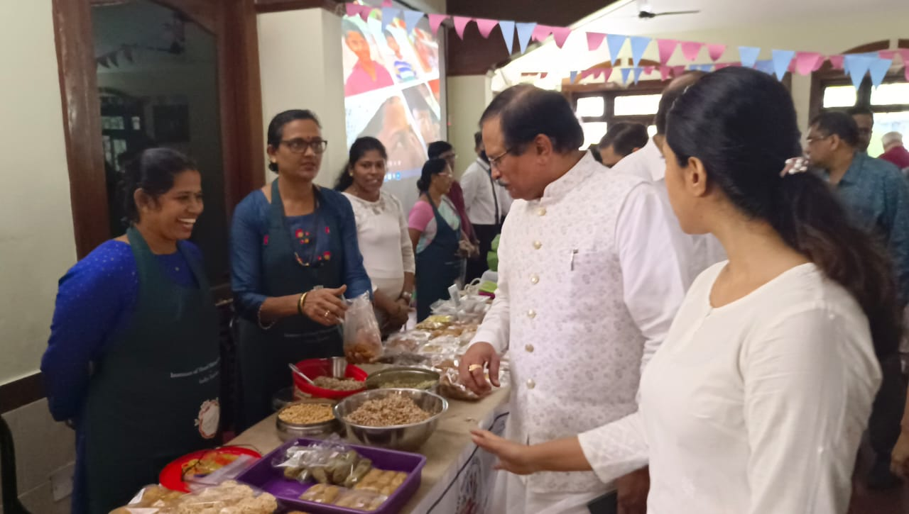 Minister of State Shripad Naik and Mrs. Donna D'Souza at the Organic Food Festival