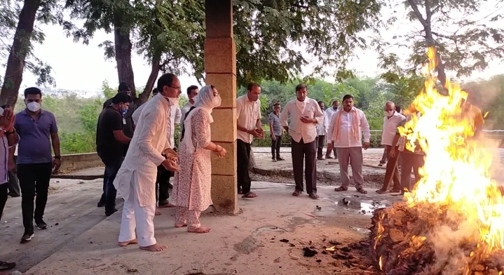 शिवराजसिंह चौहान यांचे सासरे अनंतात विलीन