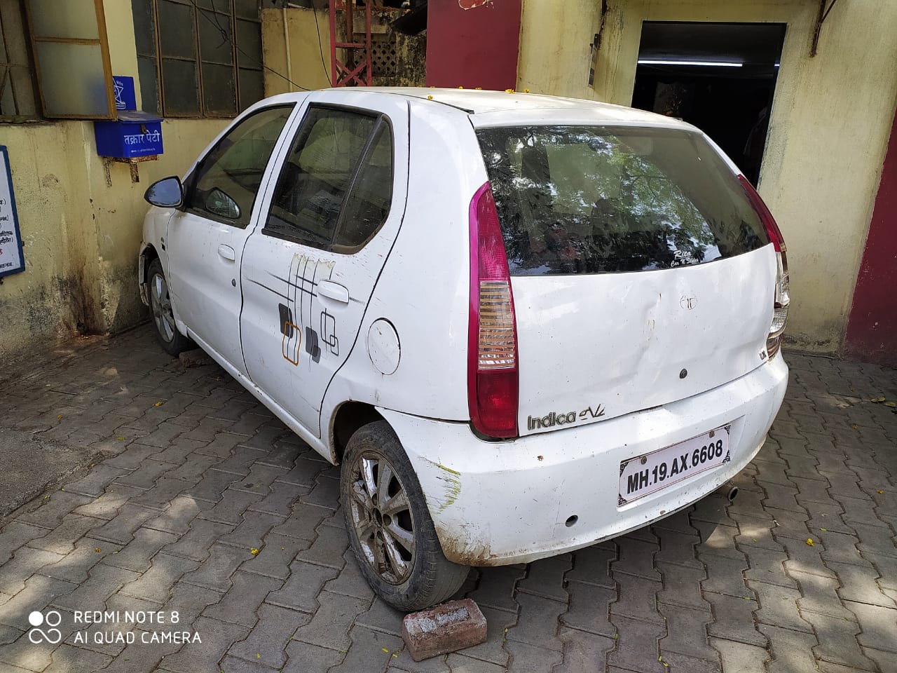 जळगावात रात्रीच्यावेळी दारू तस्करी