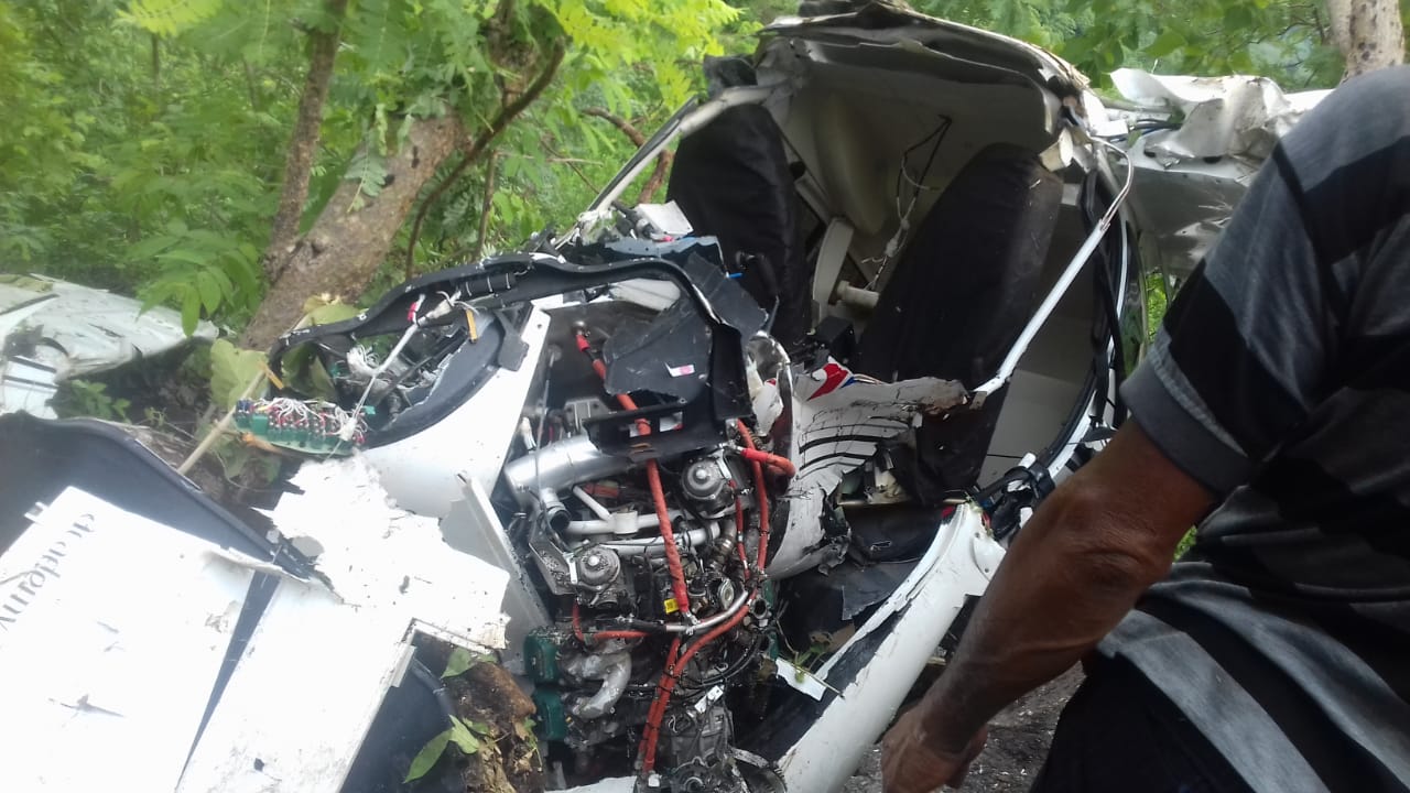 chopper-crashed-in-jalgaon-of-maharashtra