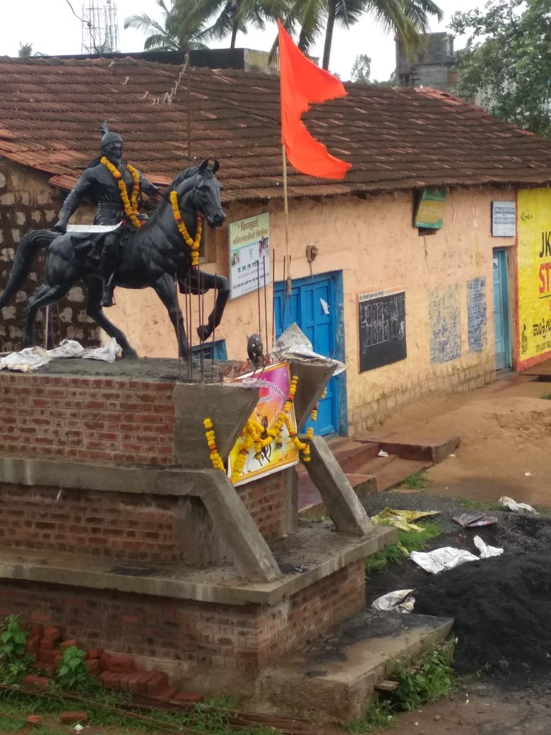 removed of Shivaji maharaj statue in Mangutti village in belgaum