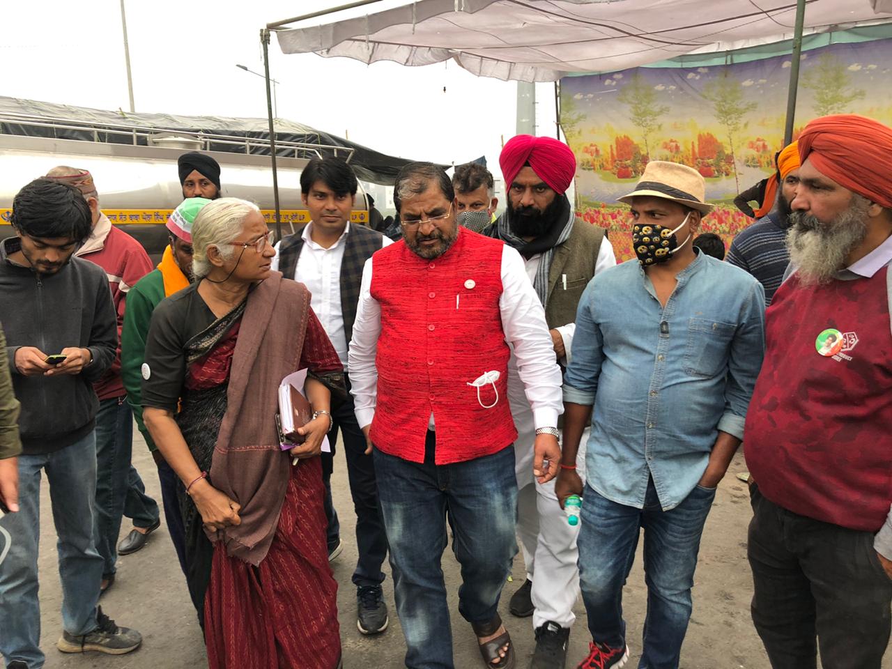 Raju Shetty visited the farmer agitation