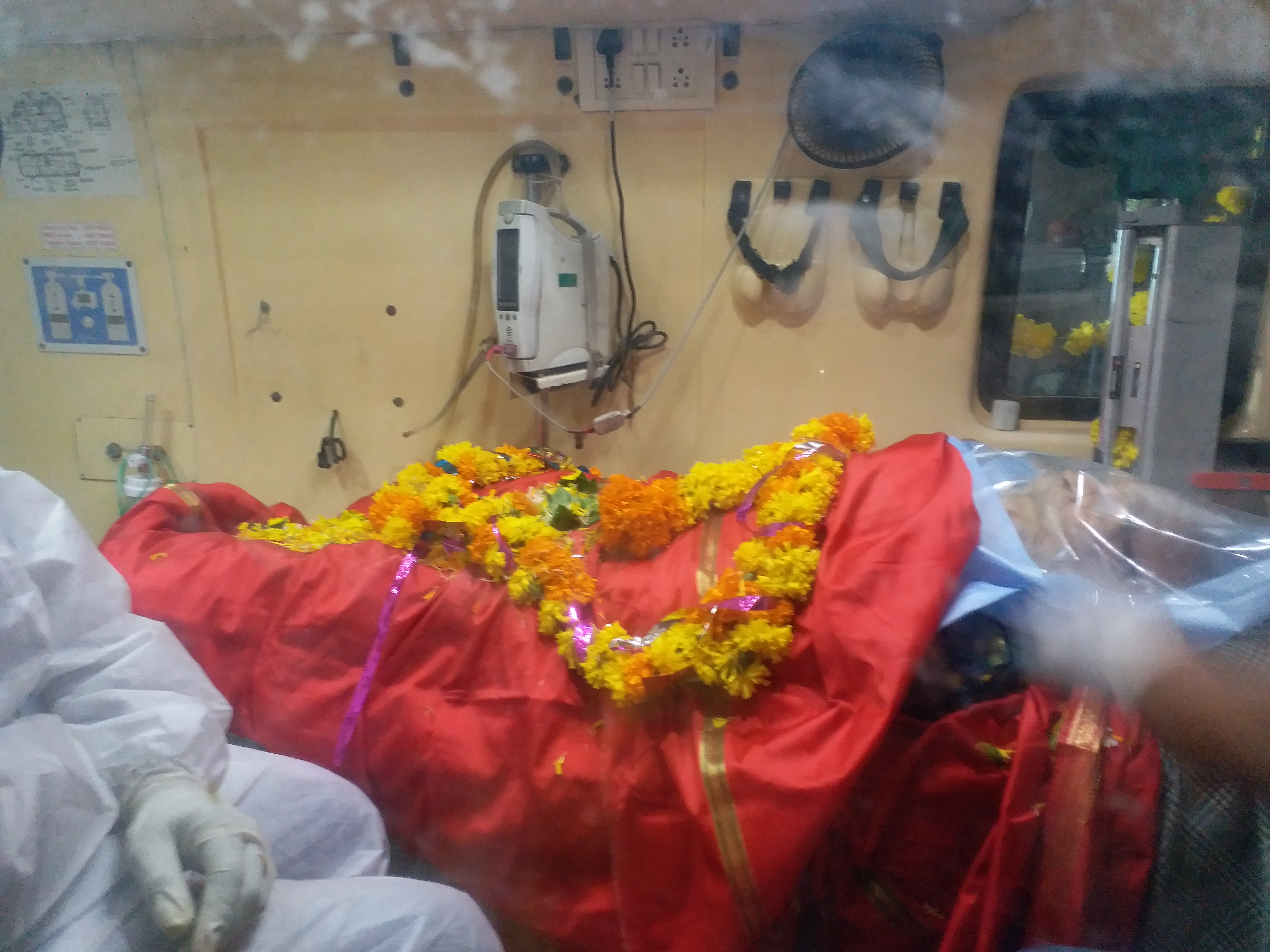 Funeral on dr. shivling shivacharya maharaj