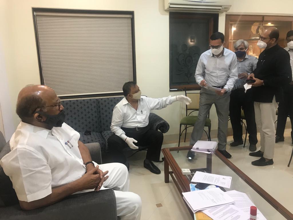 A delegation of pune traders meet Sharad Pawar in mumbai