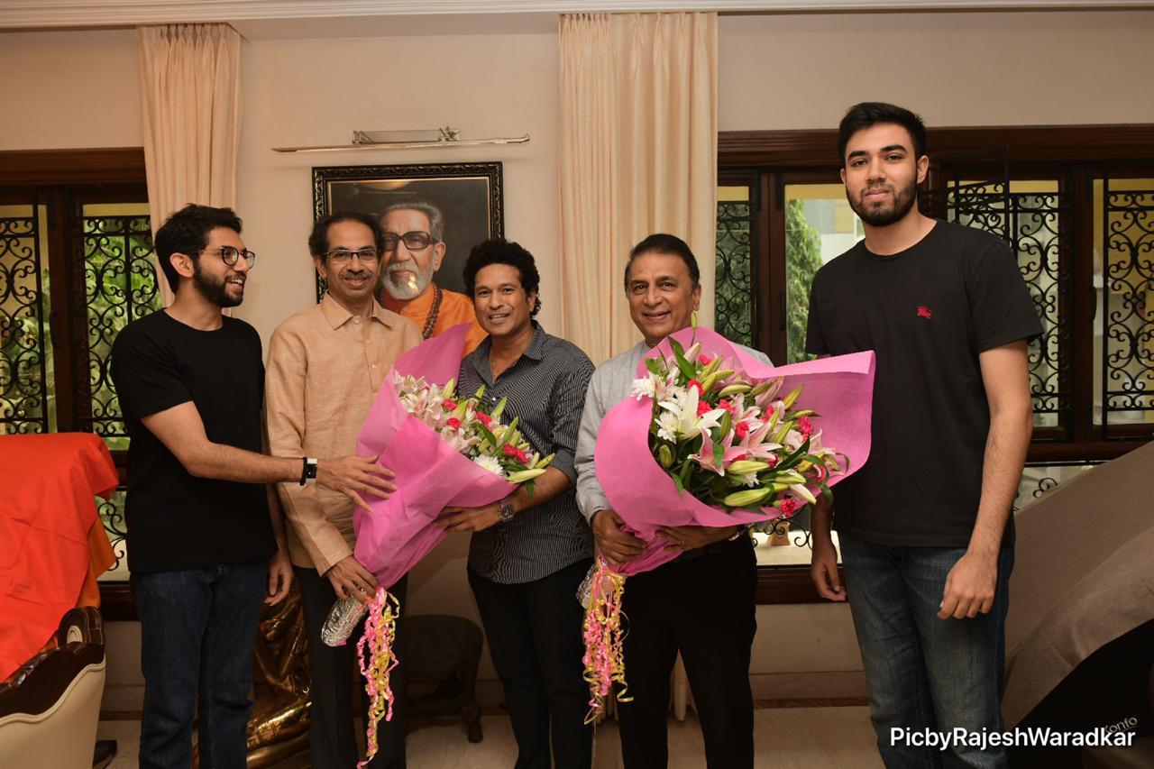 sachin tendulkar and sunil gavaskar meet new maharashtra cm