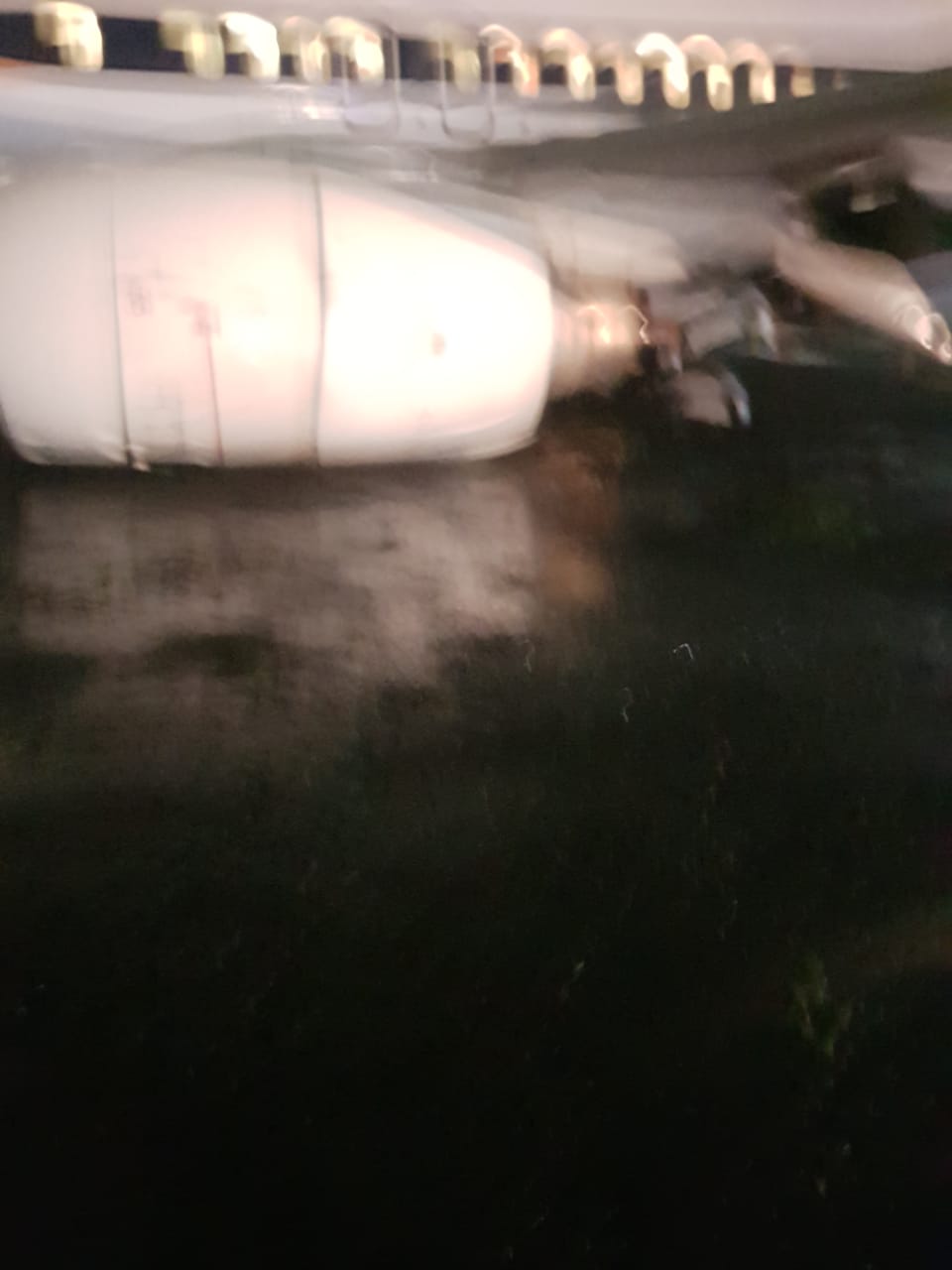 the plane collapsed, all the passengers are safe