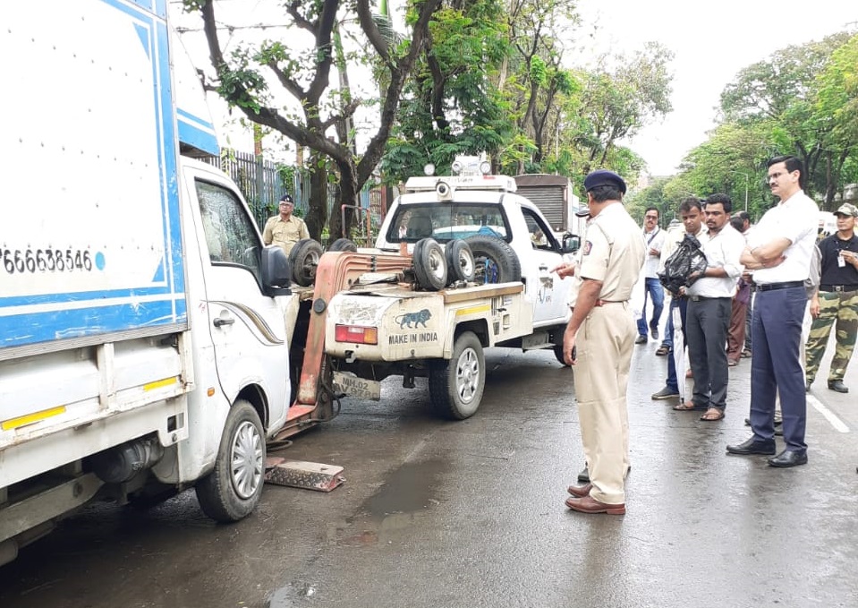 Municipality action on road vehicles