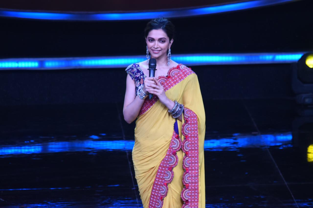 Deepika Padukon on Mi Honar Superstar