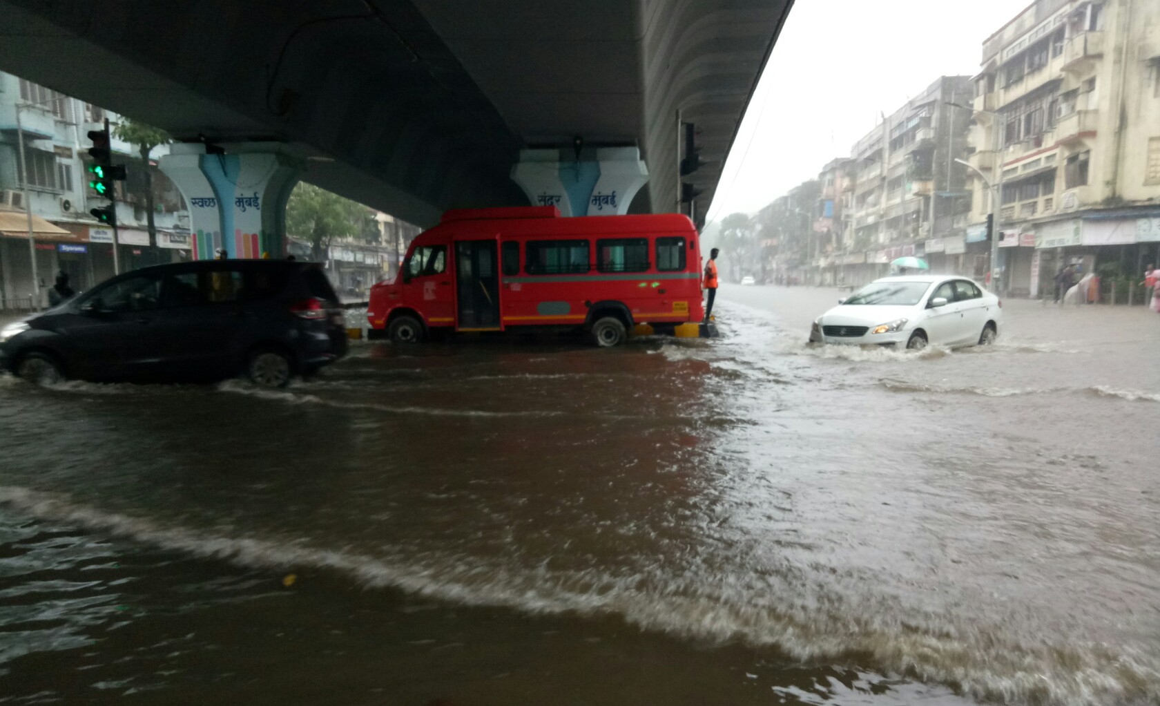 mumbai mayor on water stored