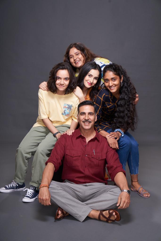 Meet Akshay Kumar's four sisters!