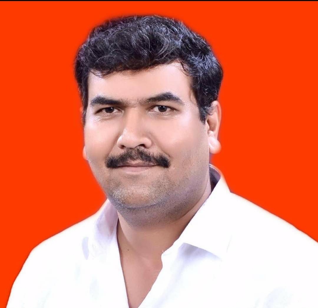 Fir against nagpur shivsena leader for extortion case