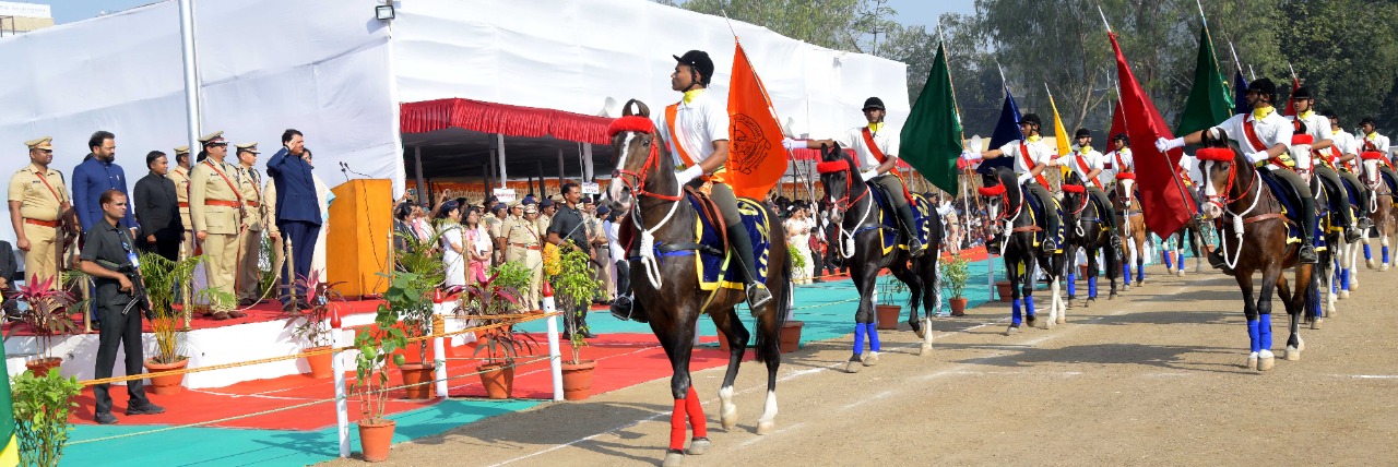 Devendra Fadvanis In Republic Day Nagpur