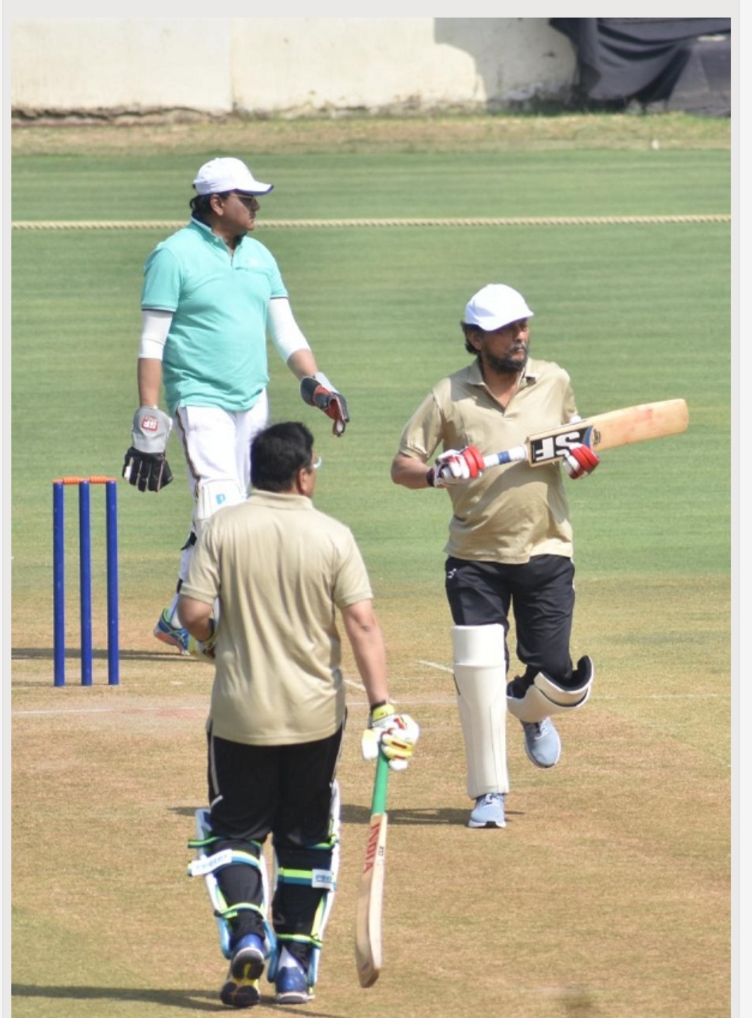 supreme-court-chief-justice-sharad-bobade-batted-in-the-cricket-match-played-at-the-vidarbha-cricket-association-ground-in-nagpur