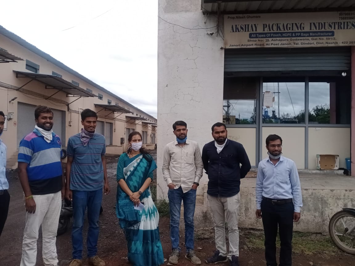 A good initiative of the youth, they deliver vegetables to the customers at home in nashik