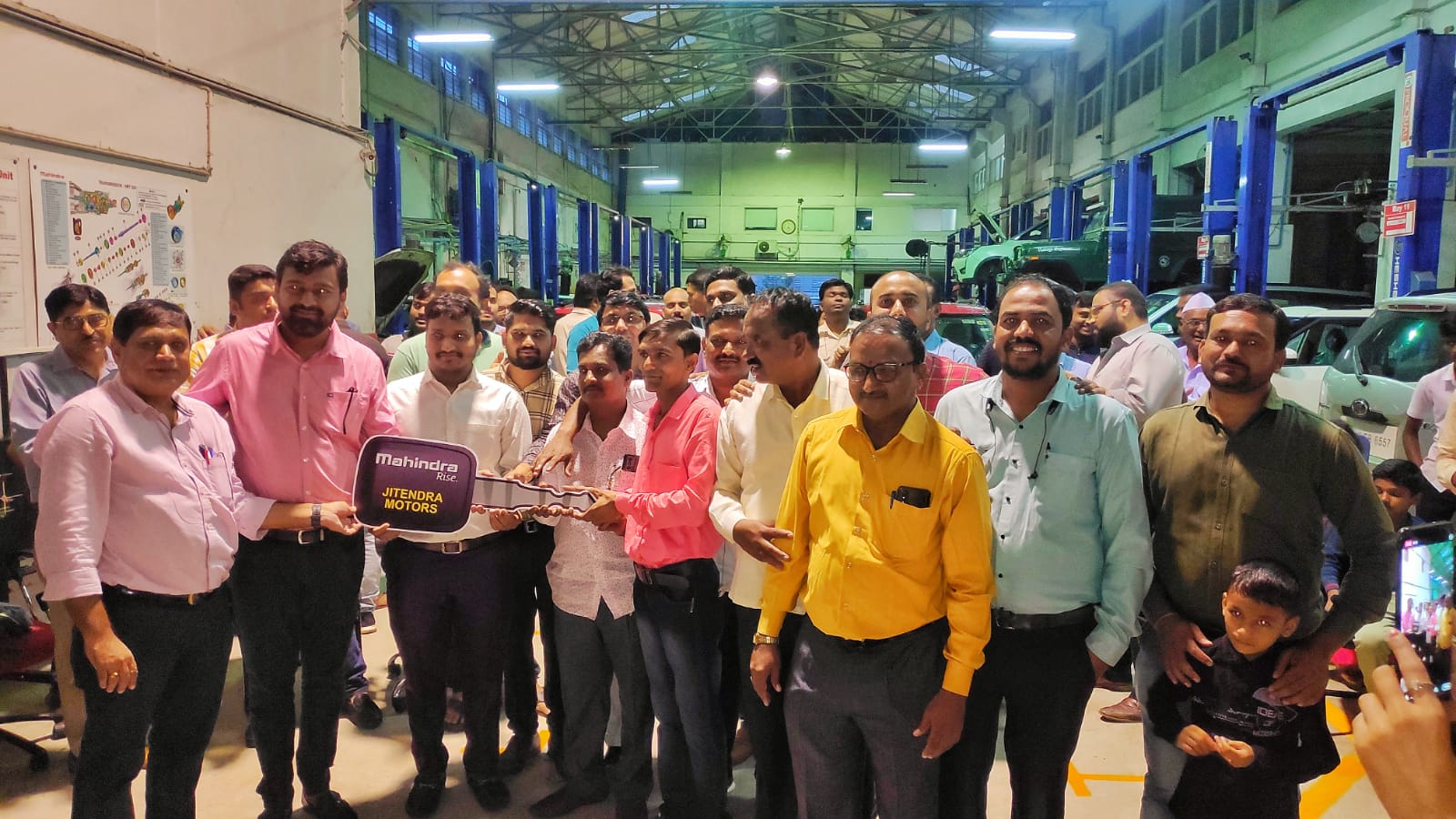 Mahindra cars to employees