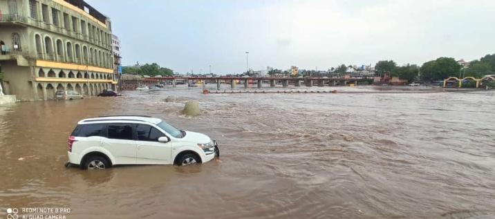 Heavy rain in nashik district