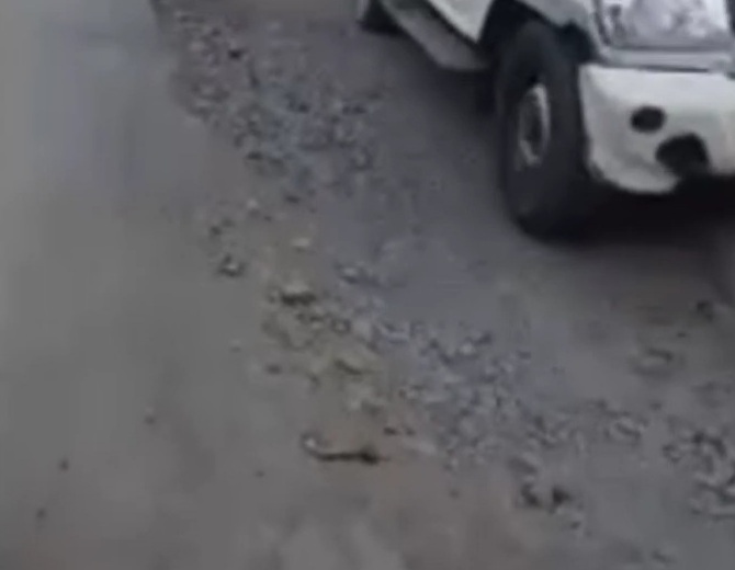 Kelve - kapase road Repair otherwise mns will agitate