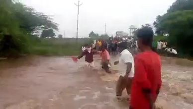 heavy rainfall in parabhani