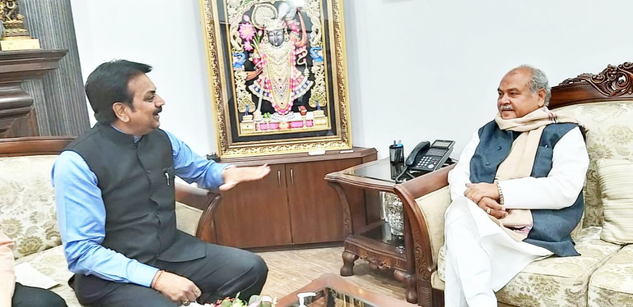 Harshvardhan Patil met Agriculture Minister Narendra Singh Tomar in new delhi