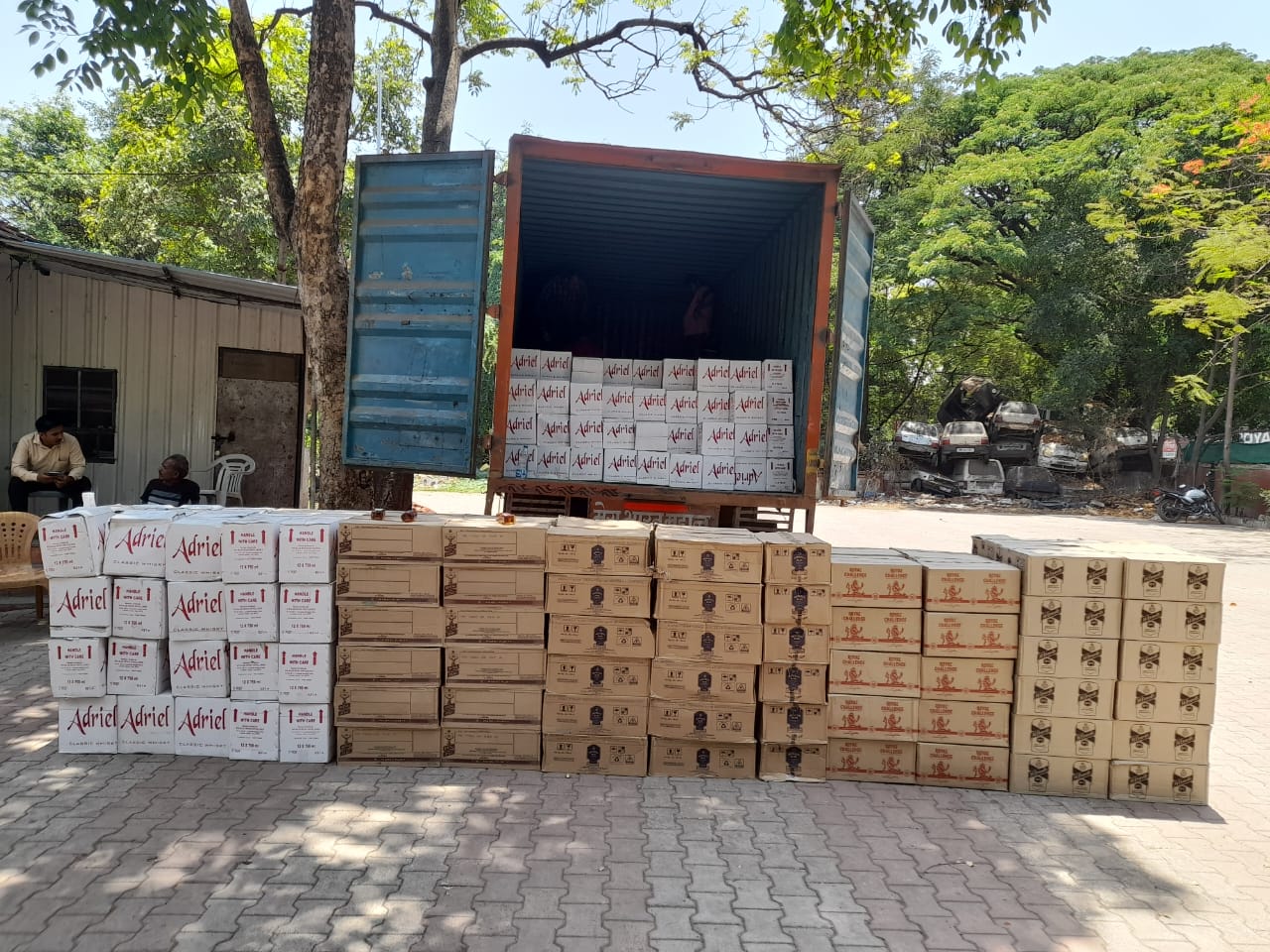 Illegal Liquor Stock Seized In Pune
