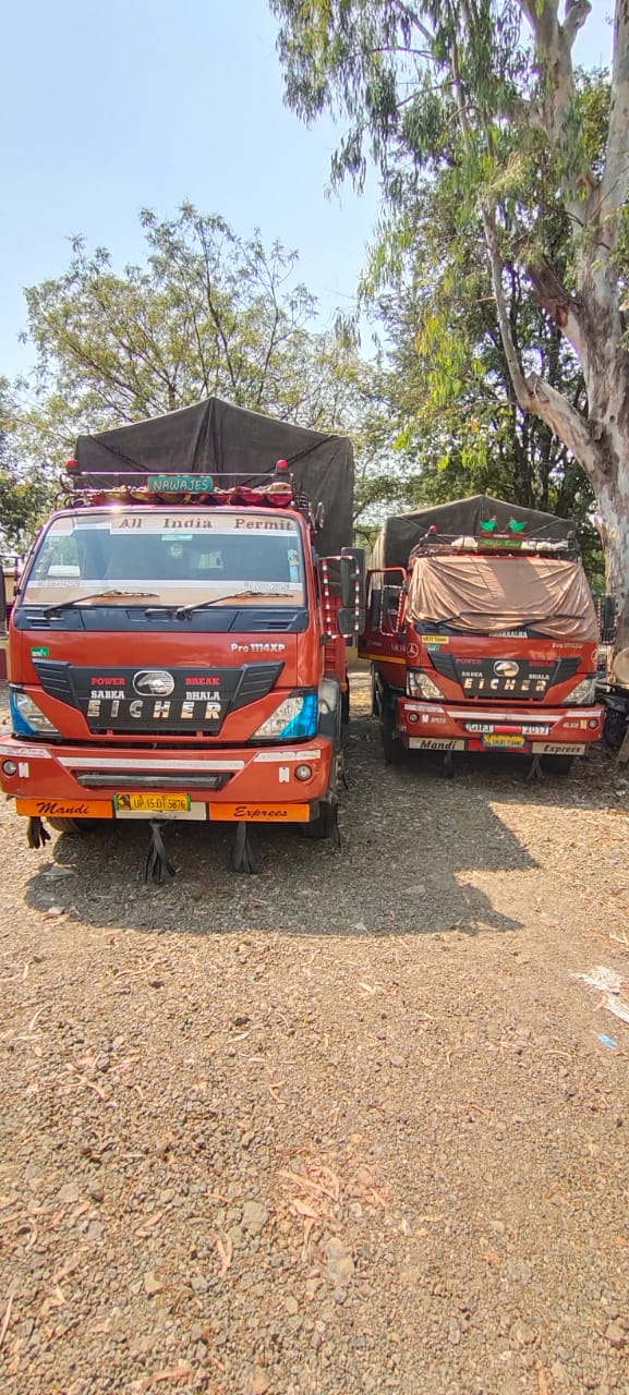 liquer seized in nashik pune highway