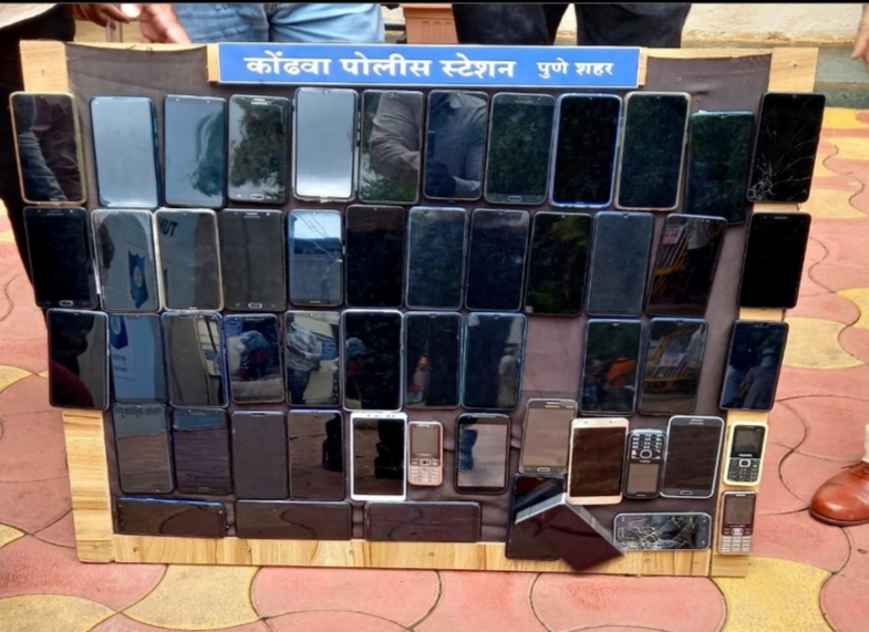 police arrested thieve and 5.50 lakh mobiles seized in pune