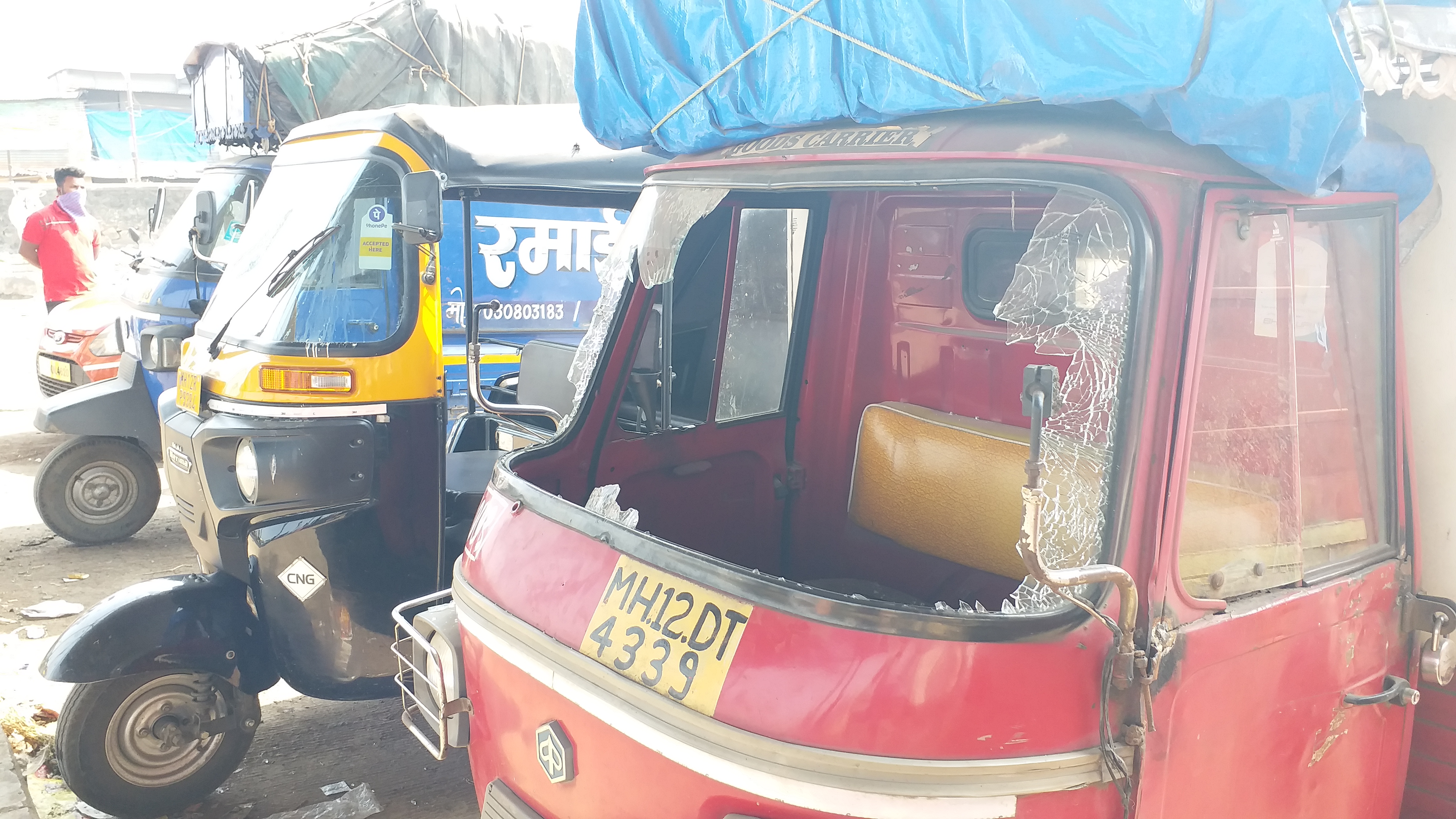 50 vehicles vandalized in Pune market yard