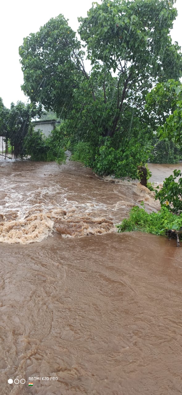 Heavy rains disrupt public life in raigad district